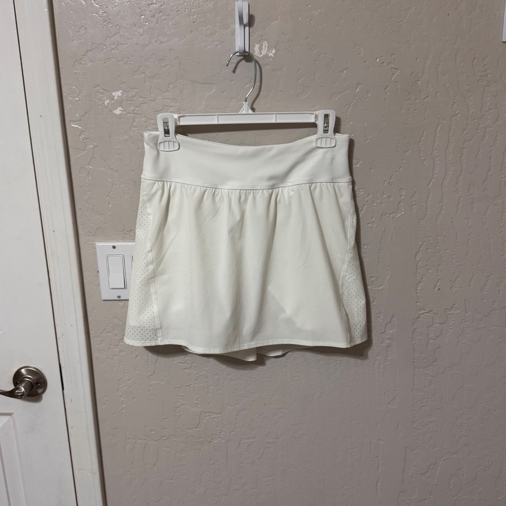 Spanx Get Moving Skort White Athletic Tennis Golf Skirt Perforated Medium